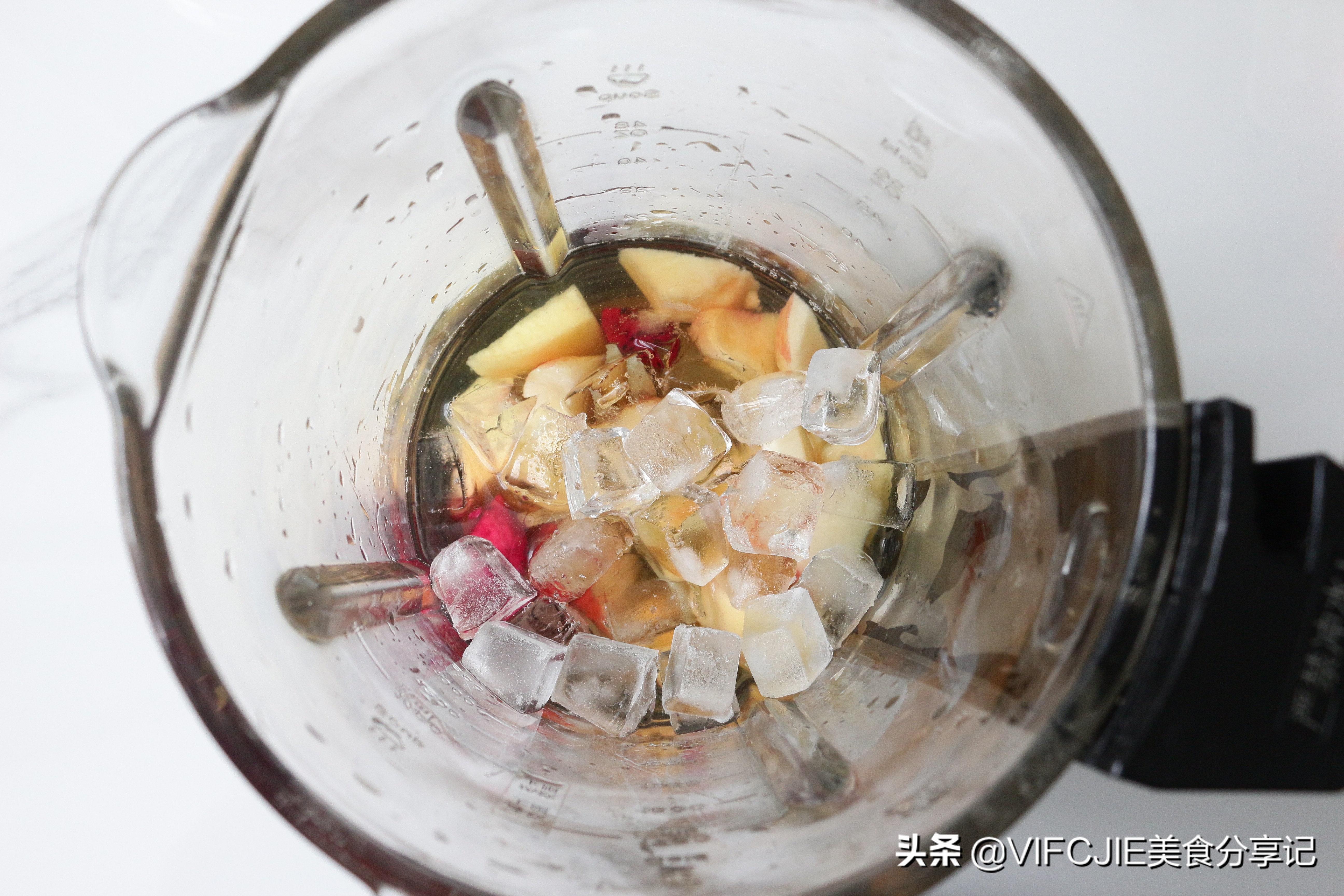 冬天适合做的水果奶盖茶,在家不用冰就能做的饮料