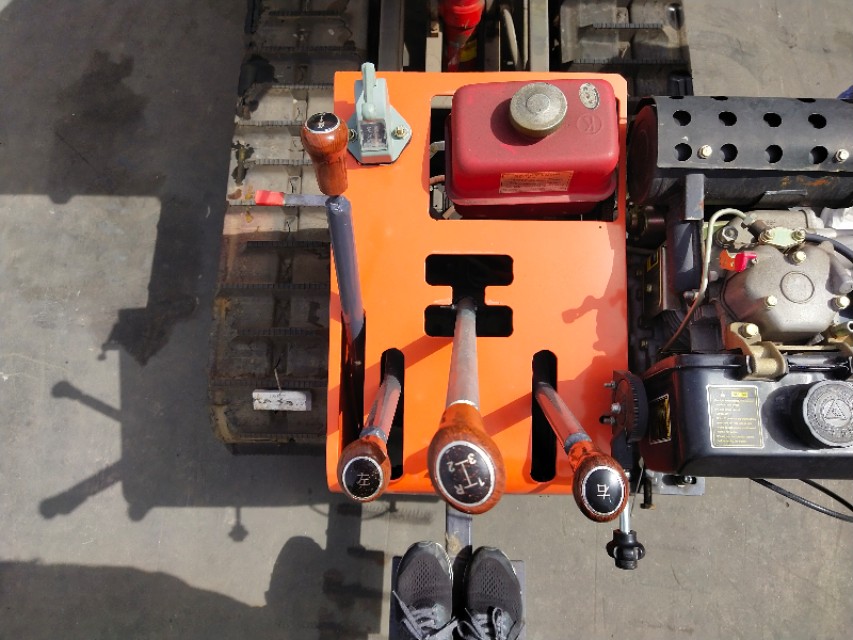 济宁农用履带运输车,济宁1万元左右履带运输车