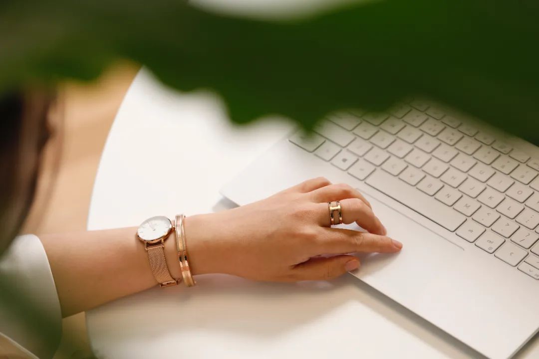 为什么买dw的手表不值,为什么有的dw手表才一二百