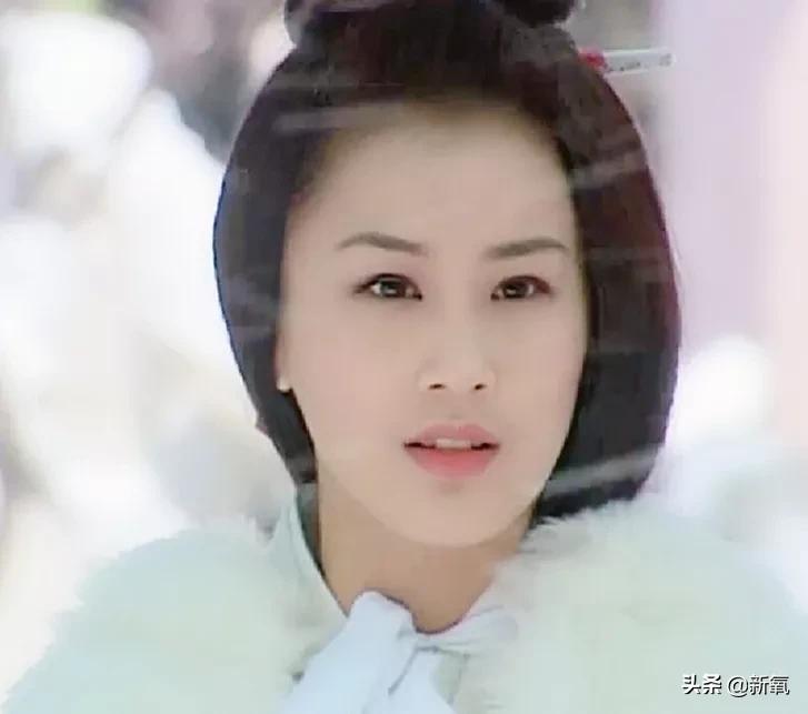 做双眼皮的姐妹还是要慎重,姐妹们你们割双眼皮多少钱