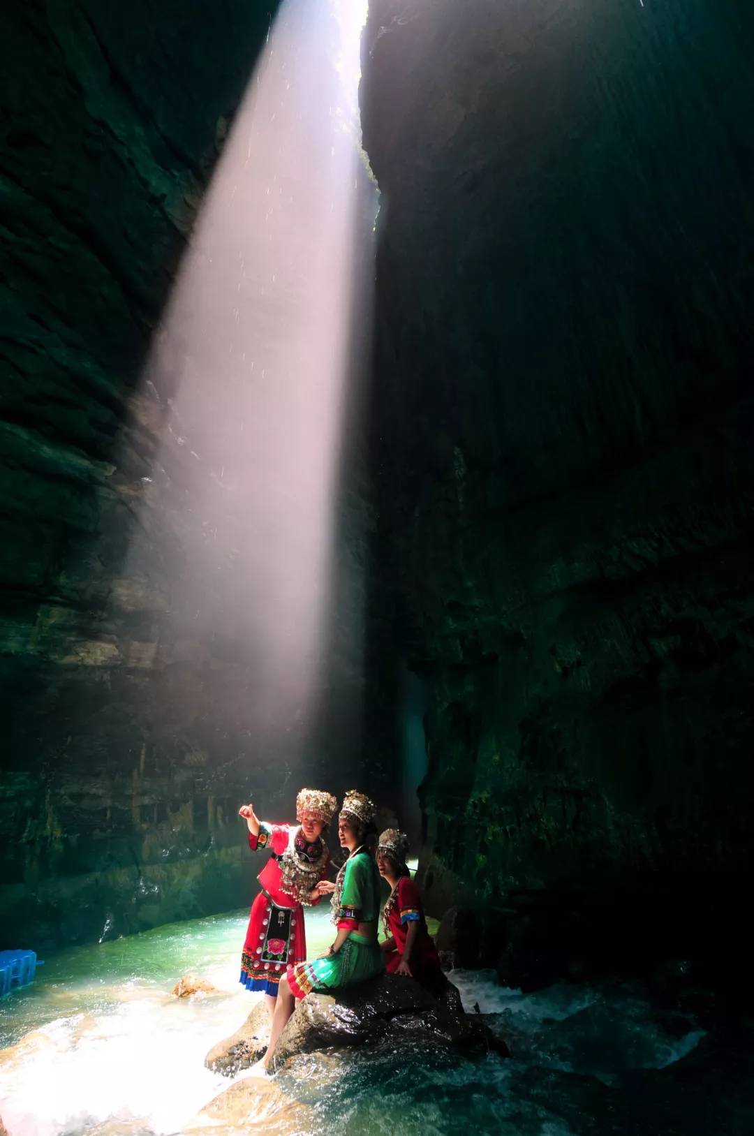 阿依河团购门票,阿依河门票优惠是要线下买票吗