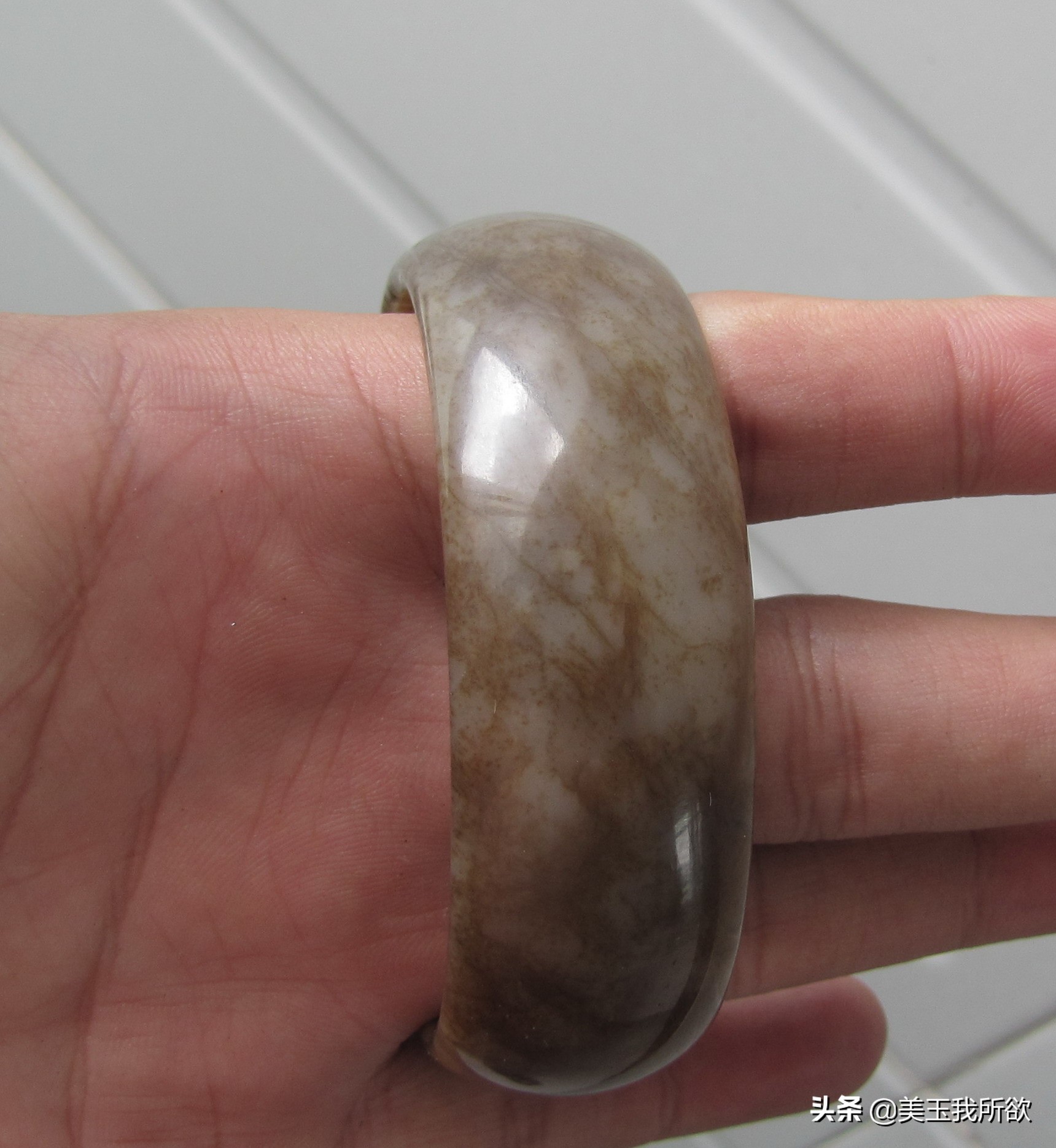 和田玉碧玉多色的手镯图片,和田玉手镯青玉图片