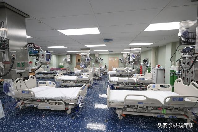 美动用医院船仍不忘“选举秀”