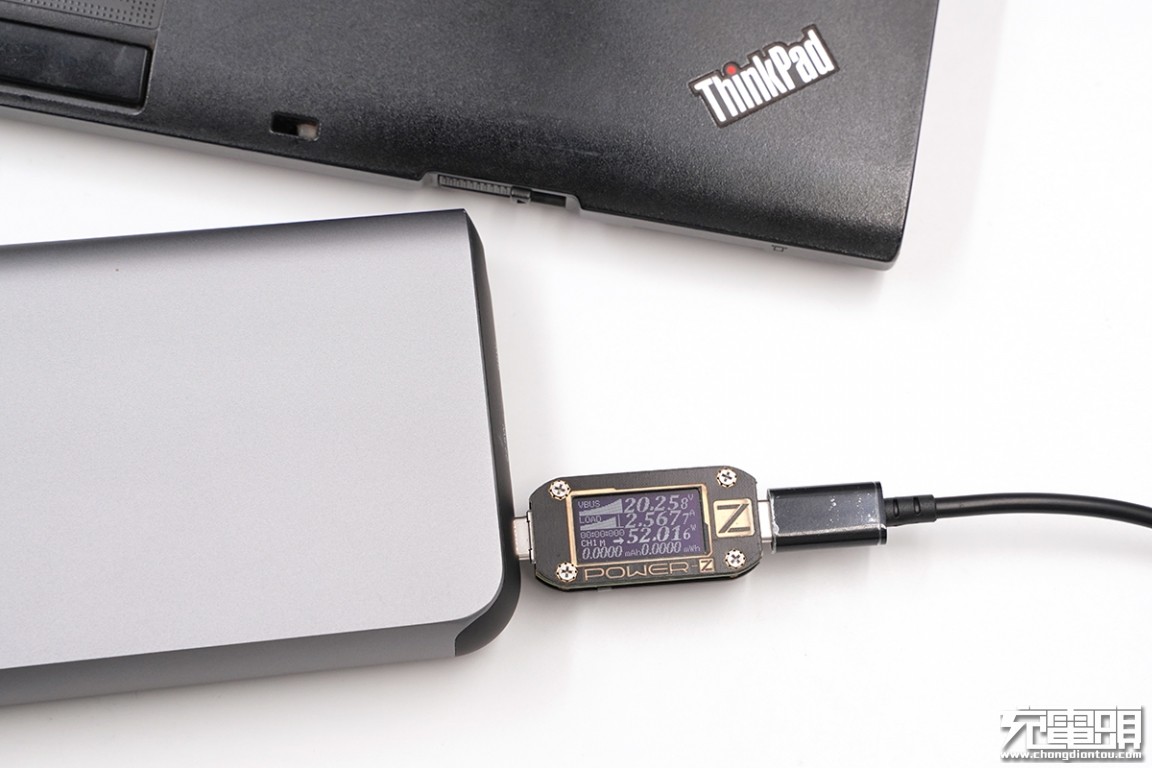 绿巨能22.5瓦充电器,绿巨能18w移动电源评测