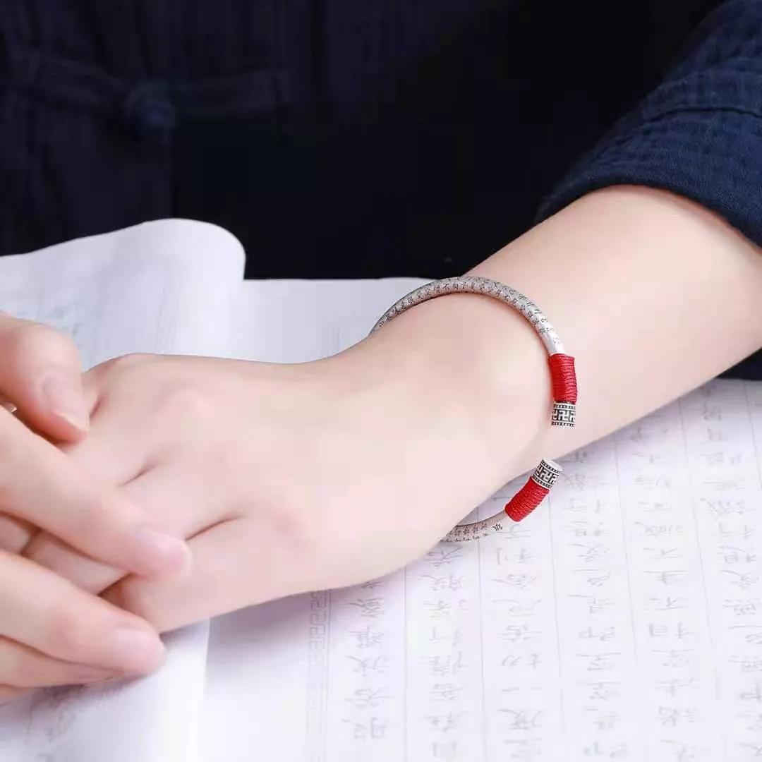 银首饰是越戴越亮还是越戴越黑,银首饰怎么戴会越来越亮