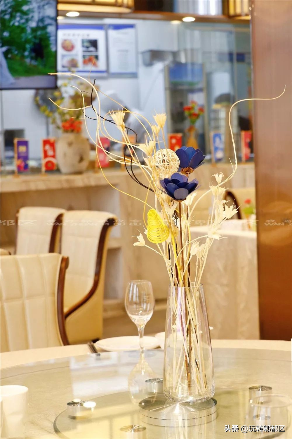 北有全聚德，南有兰烤鸭！云南小刀鸭入驻大蓉和，惹火郫都吃货圈