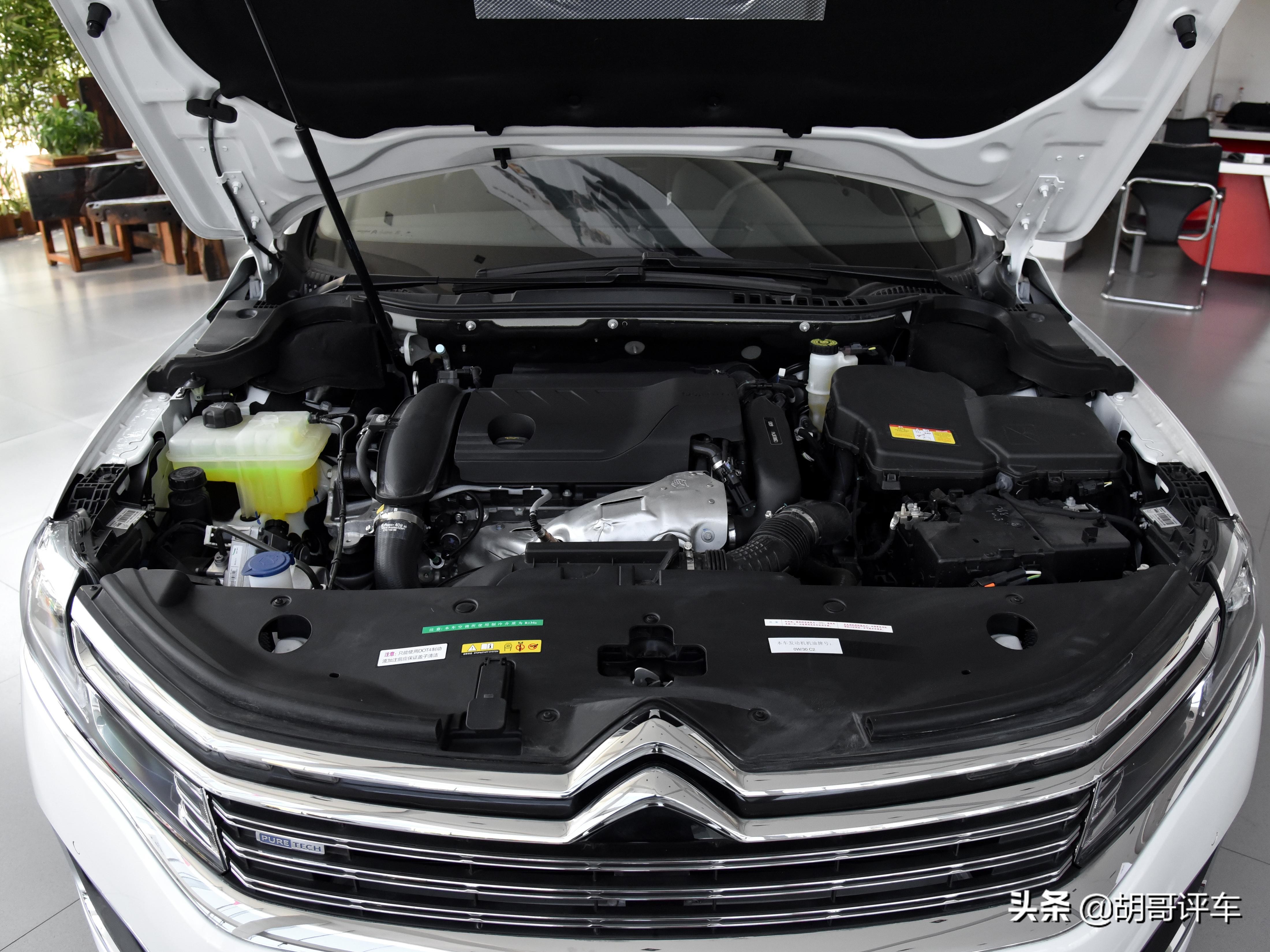 雪铁龙c6好还是法系车好,20多万的雪铁龙c6老气横生