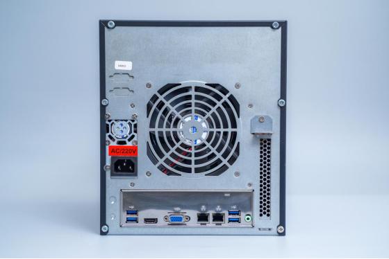 itxnas中端配置,itx主机装nas