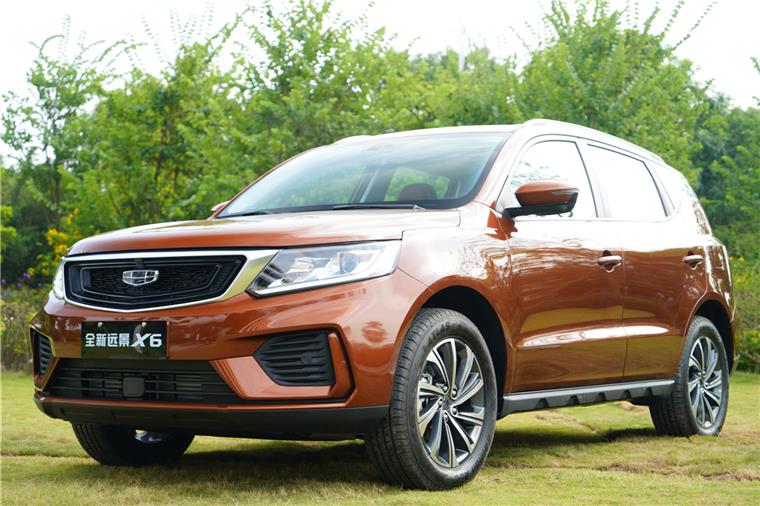 新款吉利远景x6值得入手,吉利远景x6新款车白色内景