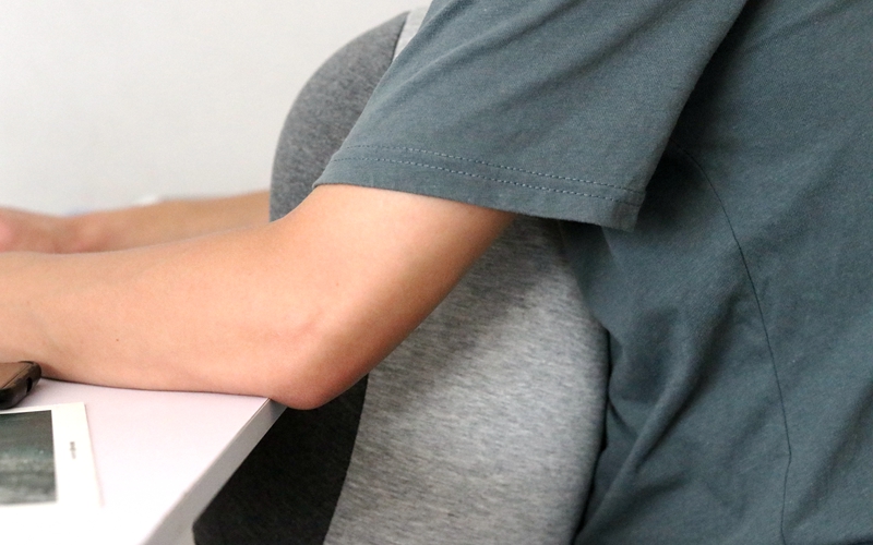 小米智能睡眠牵引拉伸枕按摩枕头,小米午睡枕推荐