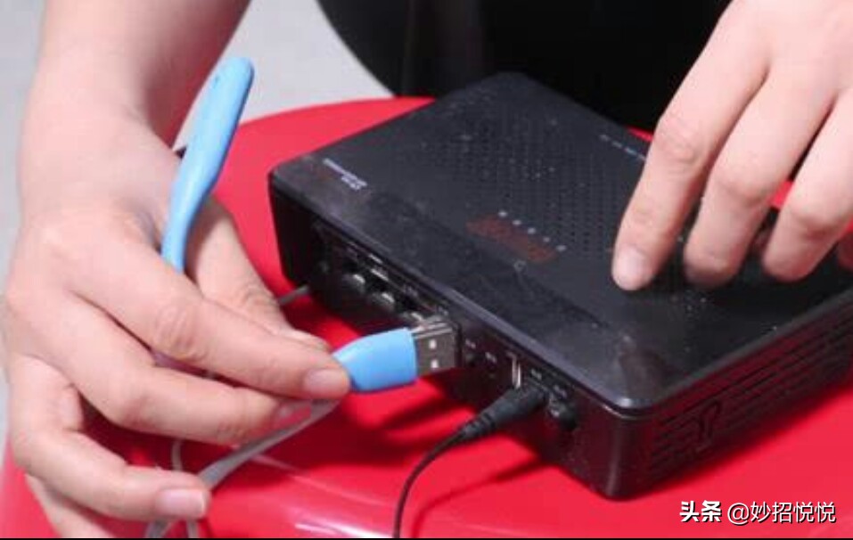 路由器usb接口怎么使用教程图解,路由器的usb接口可以插电使用