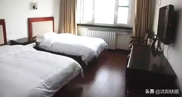 这个季节很适合泡温泉,到五龙背泡温泉放松一下心情