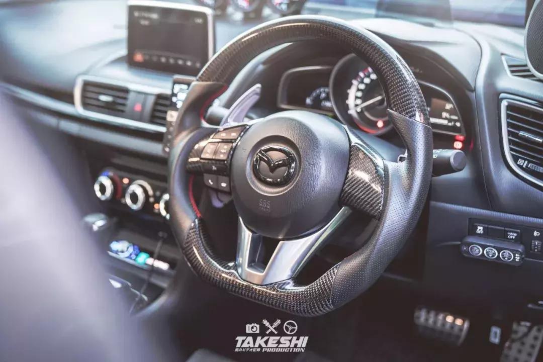 马自达3axela昂克赛拉摩登上市,马自达3axela昂克赛拉参数