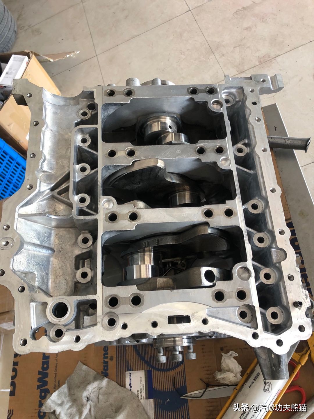 奥迪a6l2.4免拆烧机油处理靠谱吗,奥迪a6l2.4烧机油大修注意事项