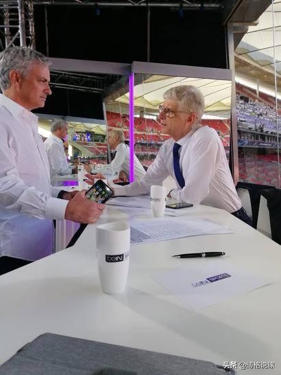 又杠上了!穆里尼奥和温格十数年的恩怨情仇,究竟谁是谁非?