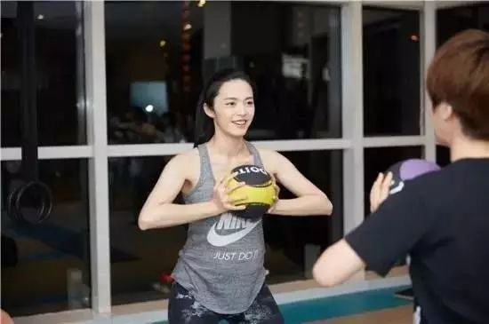 促进顺产的动作瑜伽,顺产瑜伽盆底肌训练