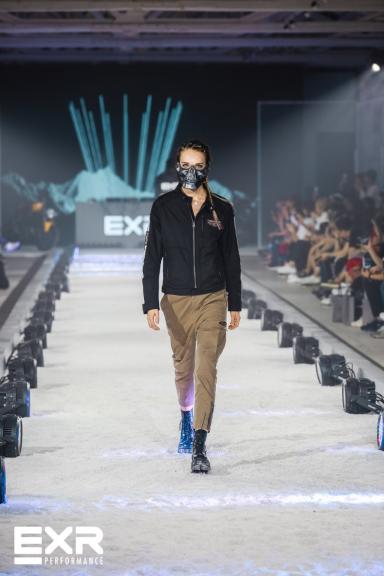 exr外套三条杠,exr品牌为什么不火了