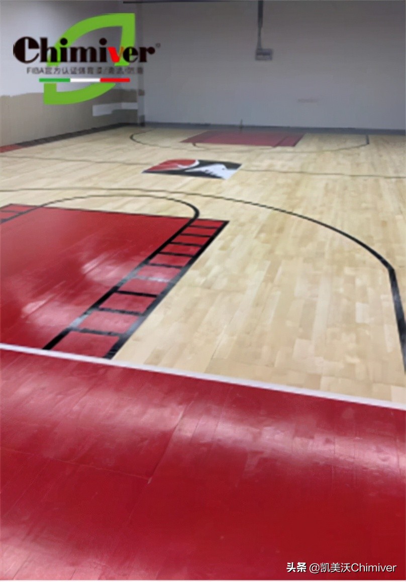 篮球馆地板翻新打磨公司,篮球馆木地板翻新施工队