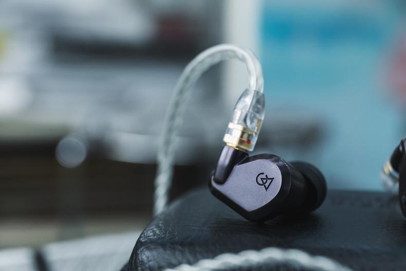 alo全系耳机,alo入耳式耳机怎样