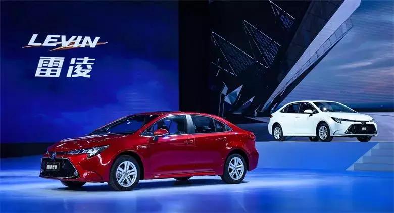 丰田雷凌新款tnga精英版,换代雷凌tnga