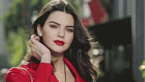 18岁的脸40岁的脖子，你们要的去颈纹指南来啦