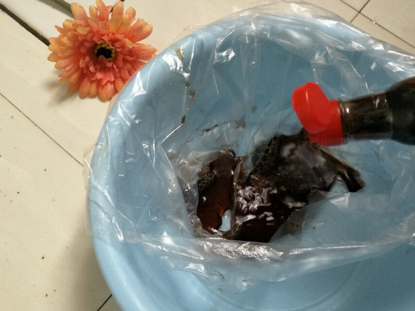 淋浴喷头堵了千万别用醋泡,淋浴喷头堵了不用怕