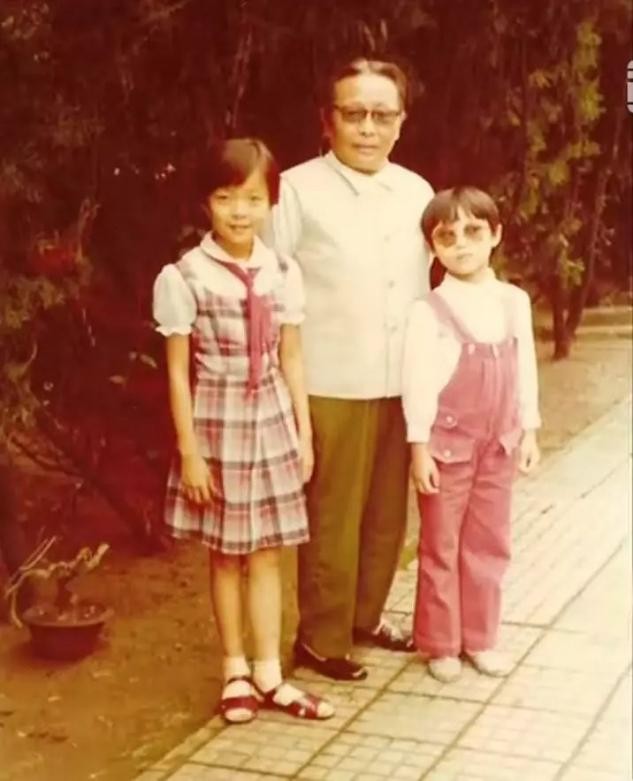 39岁柯蓝近况,柯蓝为啥选择做主持人