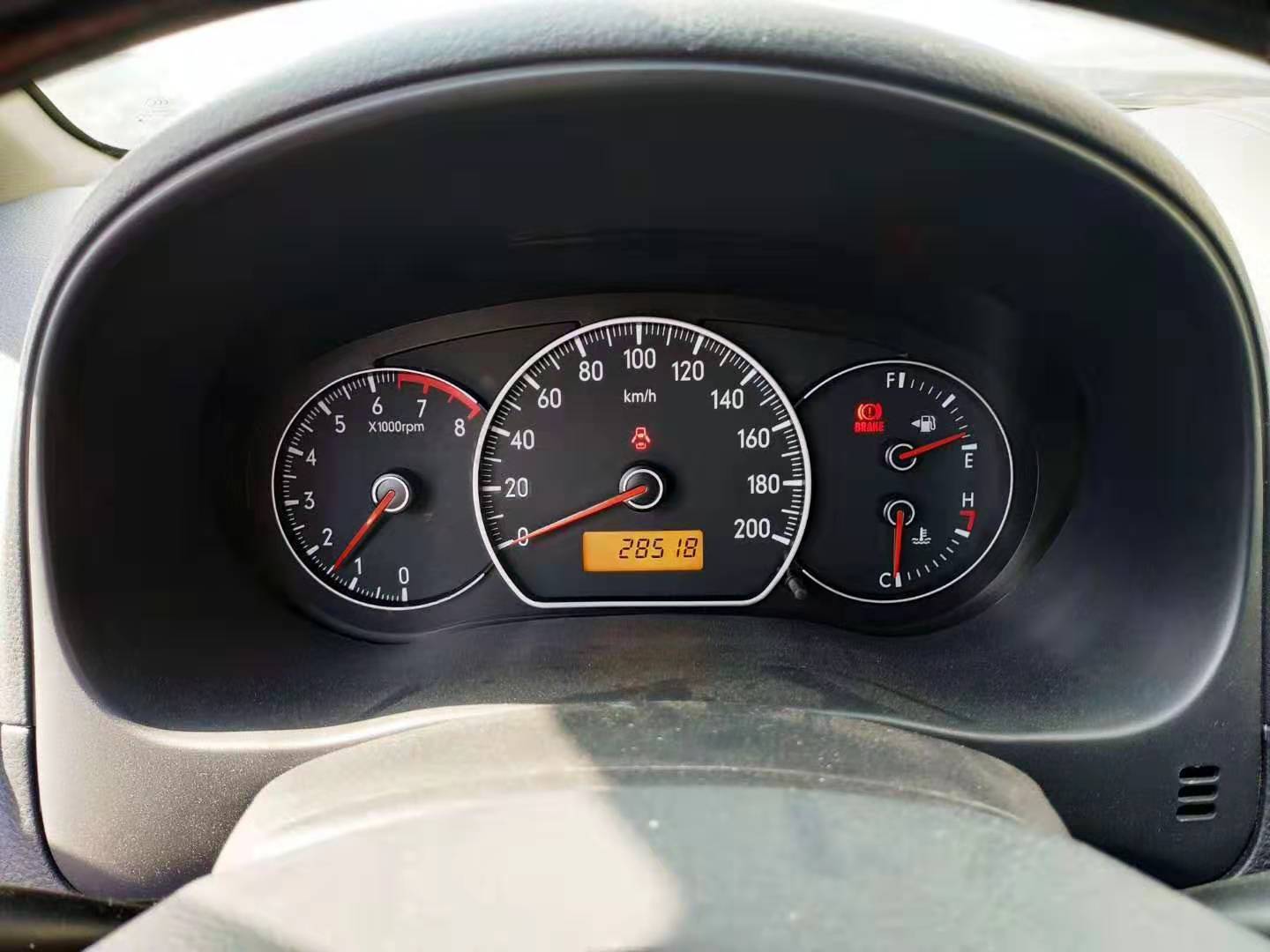 胖哥评测铃木雨燕1.3,胖哥试驾铃木雨燕的视频