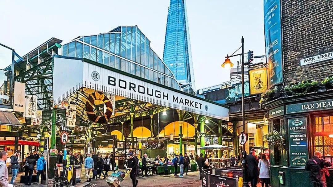 老外留学后回国摆摊,意大利留学生回国摆地摊