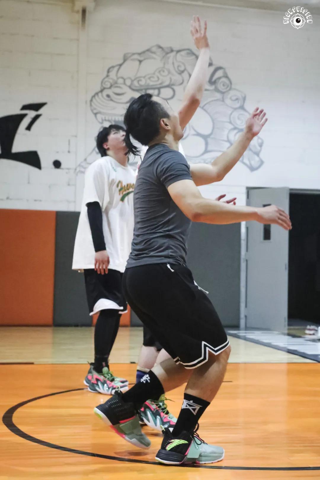 无论是打球还是穿鞋,你都「要疯」一点|KVSN众测