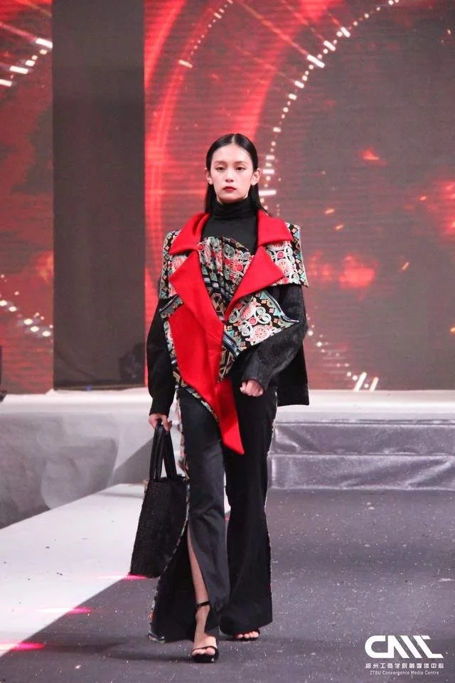 为什么清华美院热衷于眯眯眼,央视评清华大学美院眯眯眼