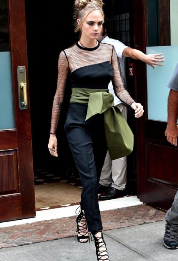 怎样去除黑裤子上的毛,裤子掉毛最好的解决办法