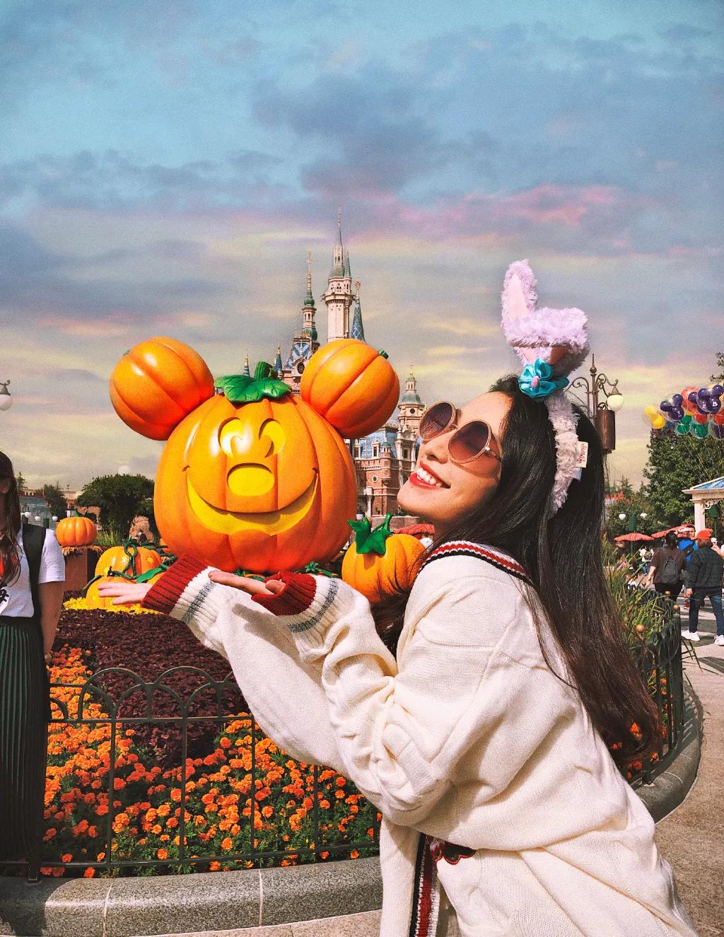 模特拍照姿势怎么调,模特拍视频如何保持松弛感