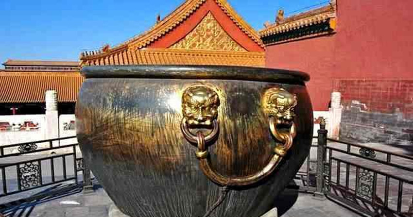 紫禁城怎么防止护城河结冰,故宫的防火水缸