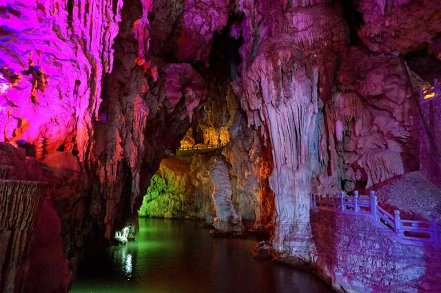 云南建水古城一座依然活着的古城,云南建水古城景点介绍