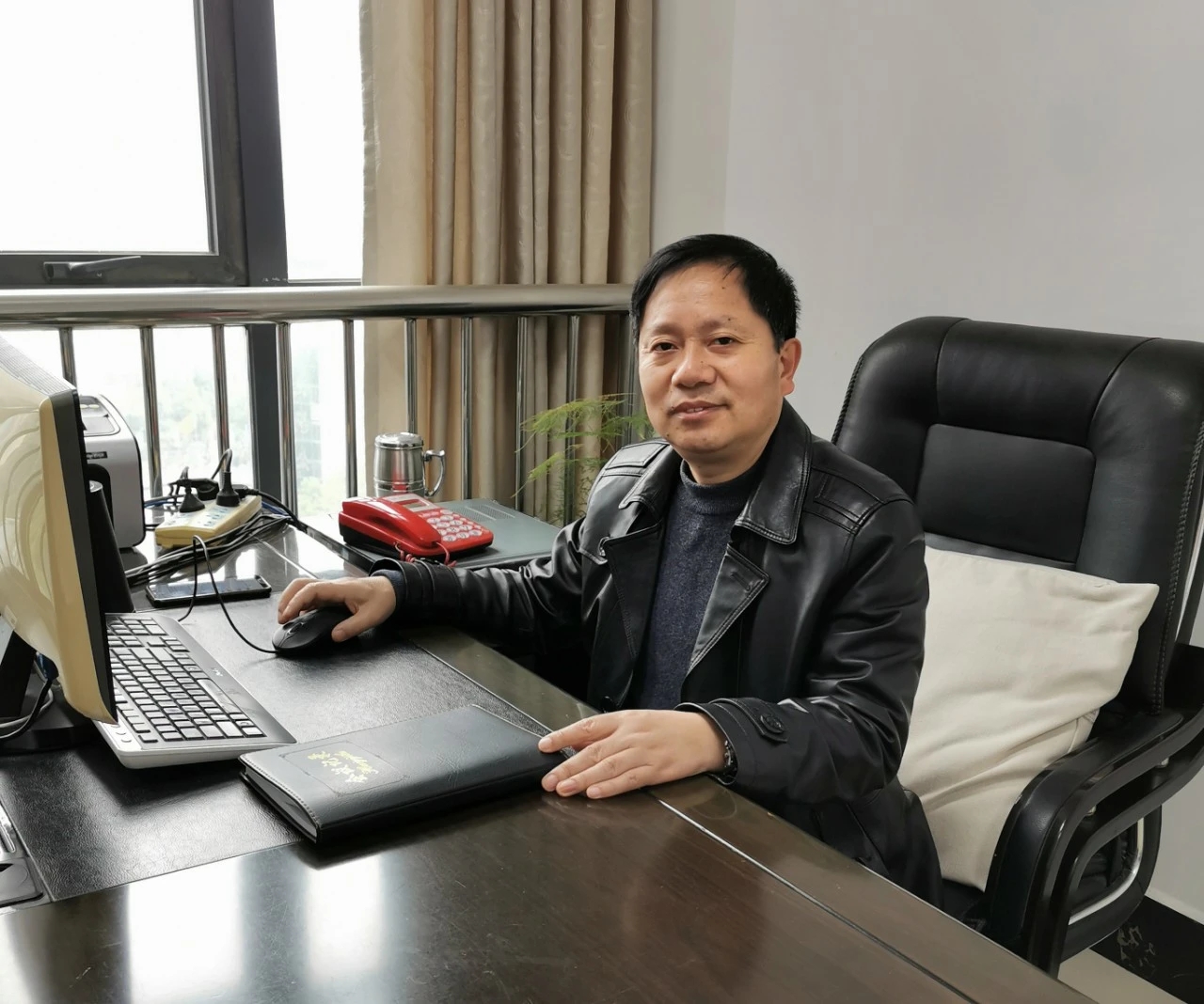 湘岳医院张跃云：“医”马当先“疫”往无前