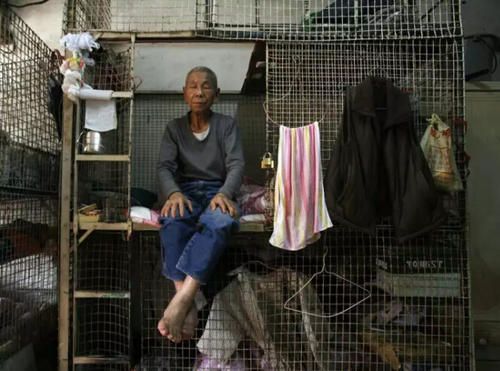 香港鸽笼房和棺材房真实生活,香港棺材房纪录片完整版