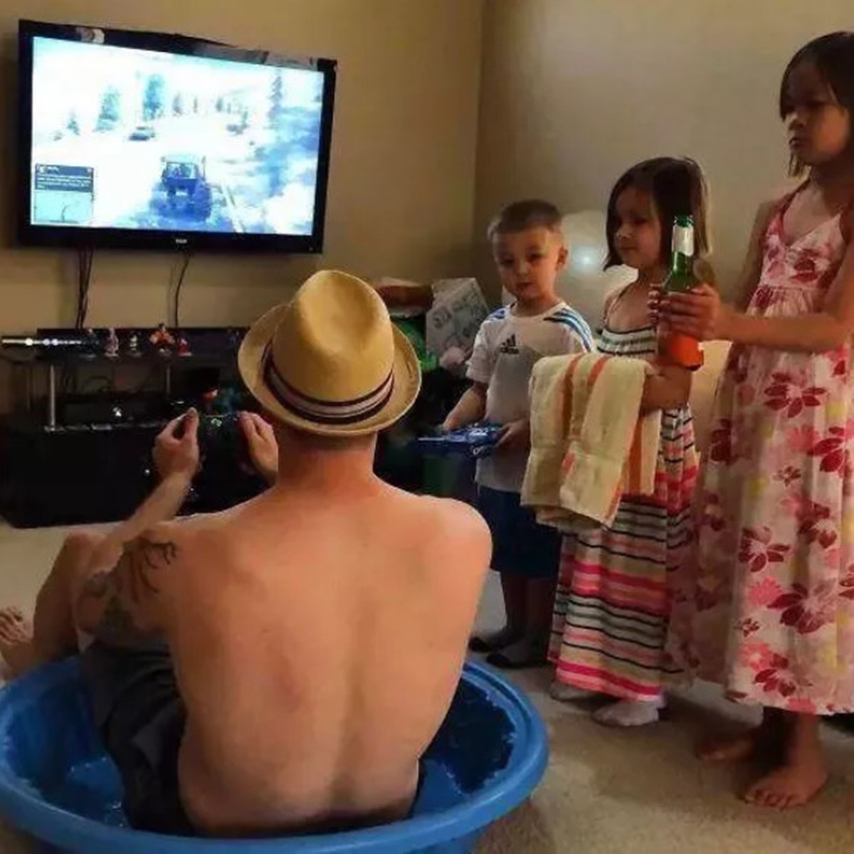 宝妈带孩子被吐槽,父亲节宝妈对宝爸说的话搞笑