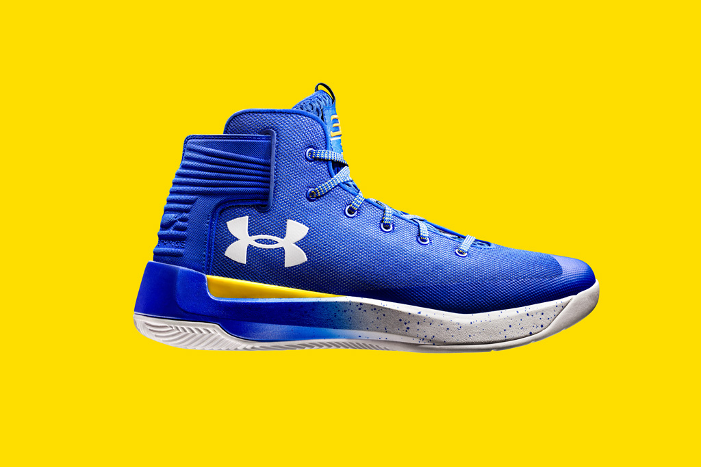 库里穿的安德玛第一款篮球鞋,斯蒂芬库里的哪一款篮球鞋最好