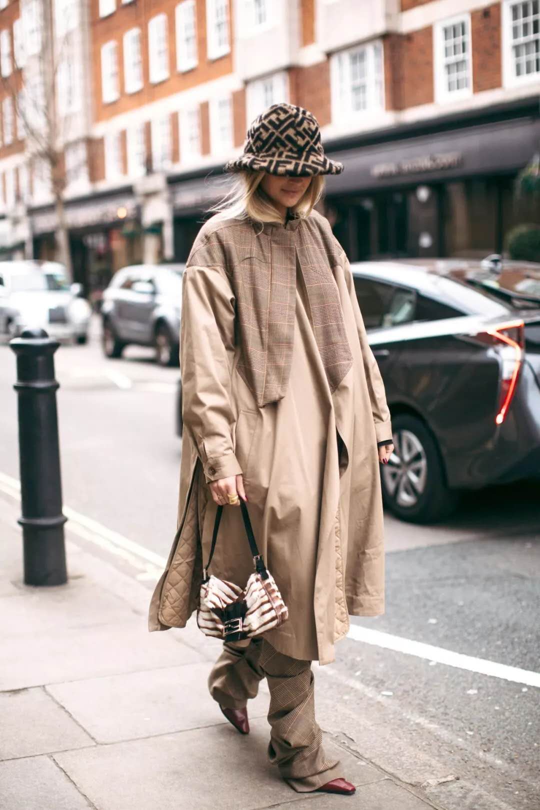 渔夫帽棒球帽哪个更适合长脸女生,正品高档渔夫帽长脸适合的帽子