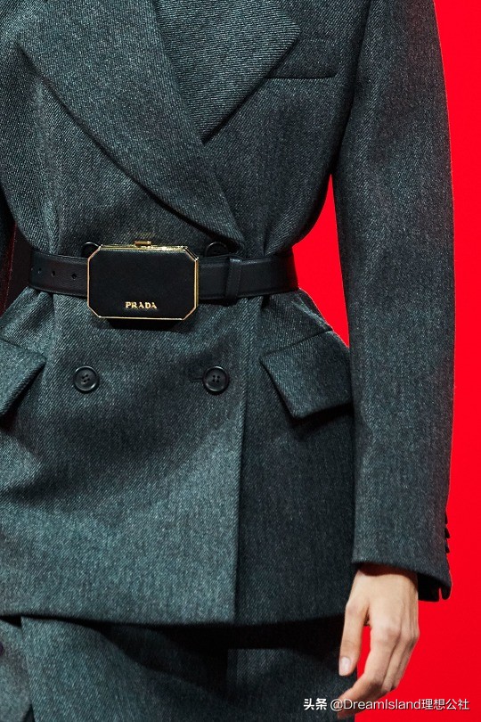 prada2023早春新款包,新款prada时装包晚宴包