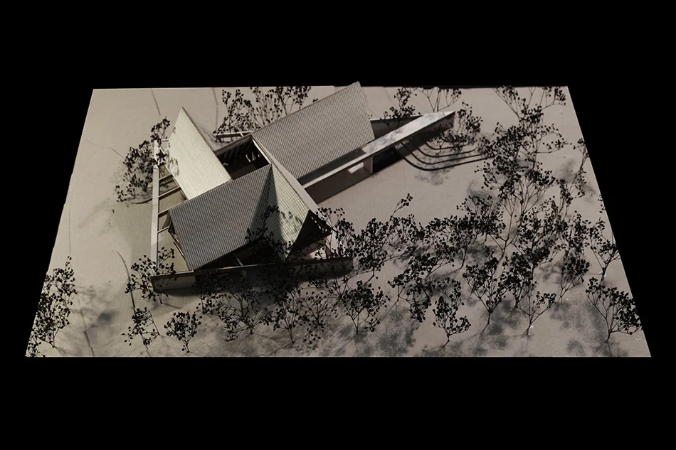 山间森林公园风车,家用随风向旋转动力风车