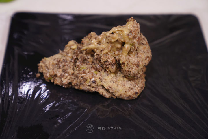 煎牛排时黄油炸到身上怎么办,煎牛排香料总是一煎就糊