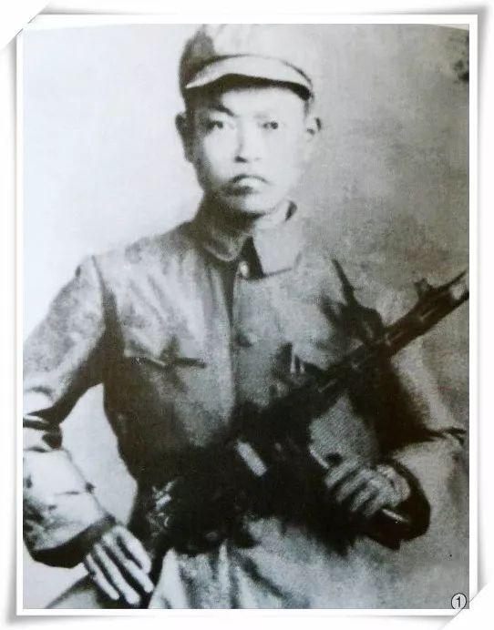 英雄连3步兵集体丢手雷,英雄八连