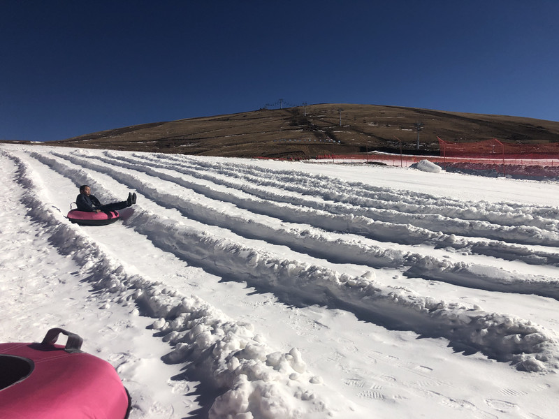 云南有哪些旅游景点分别在哪个市,云南最受欢迎的景点