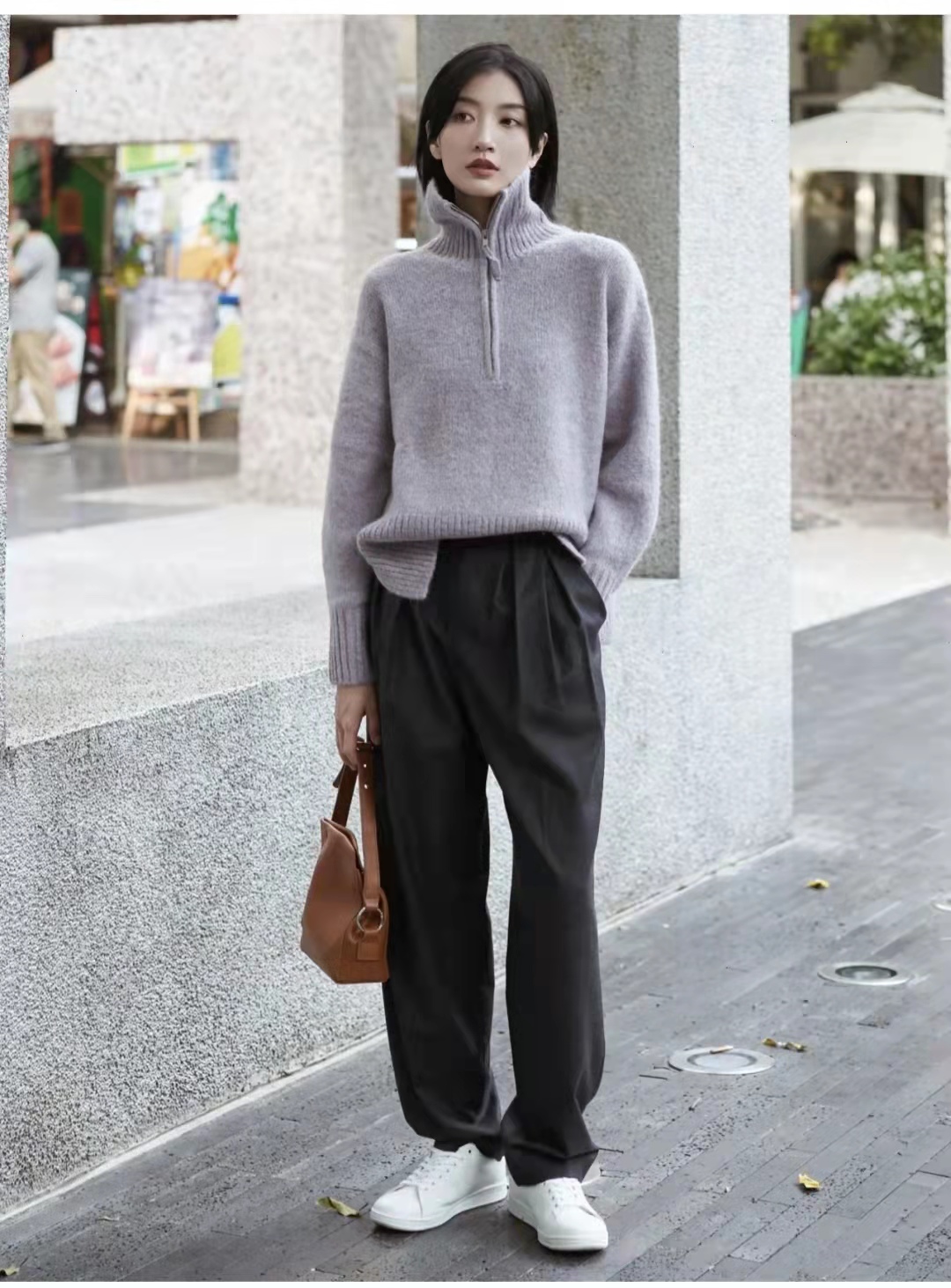 冬天灰色短裙配什么上衣,冬天女生灰色运动裤搭什么上衣