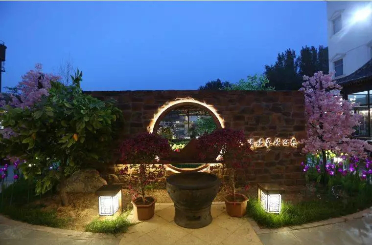 华清池温泉高端,华清游泳池直播