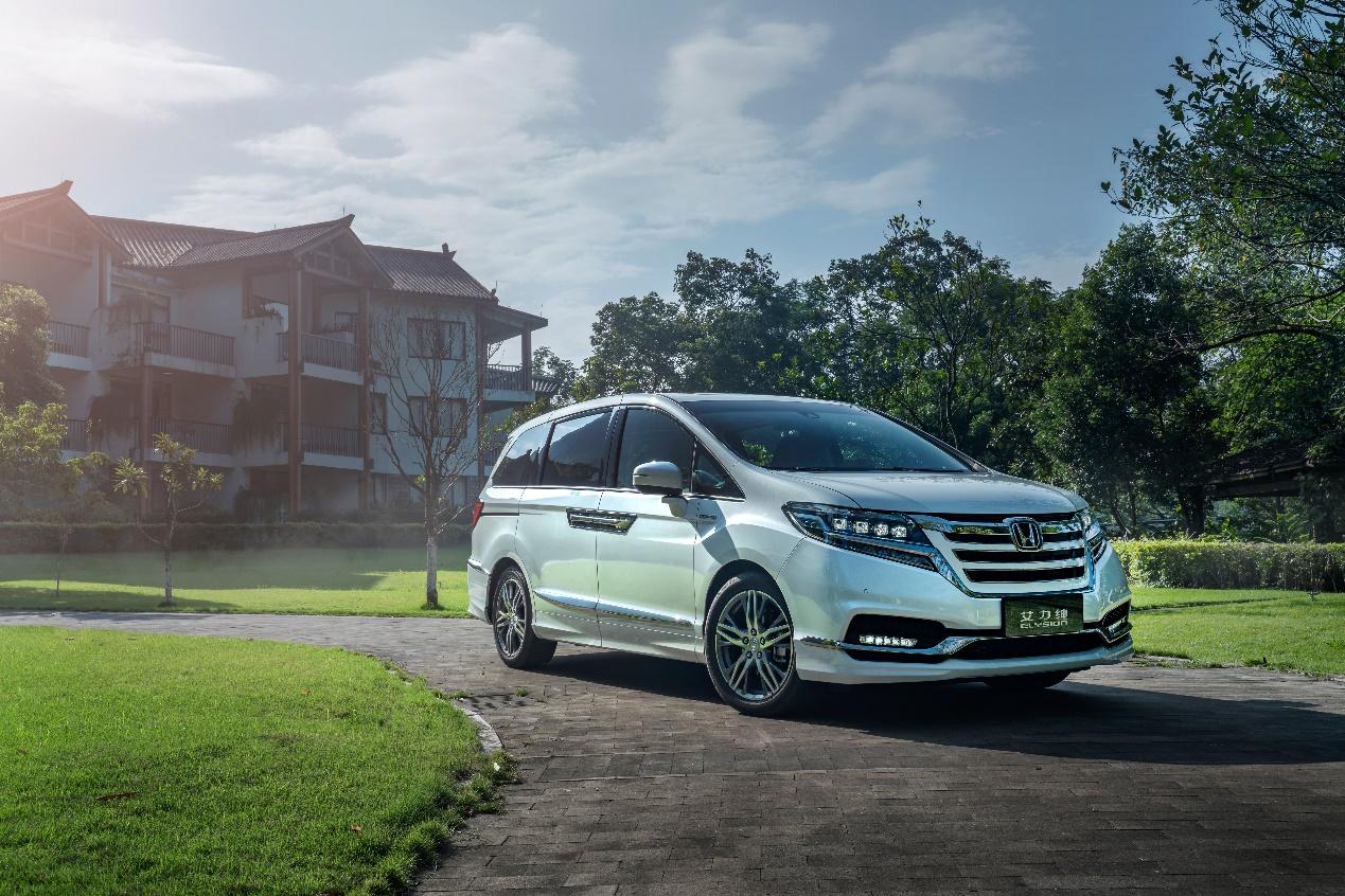 艾力绅锐混动豪华版测评,艾力绅锐混动值得买吗