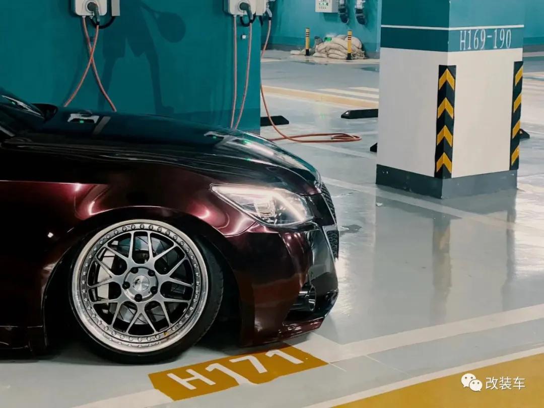 清一色皇冠,清一色豪车