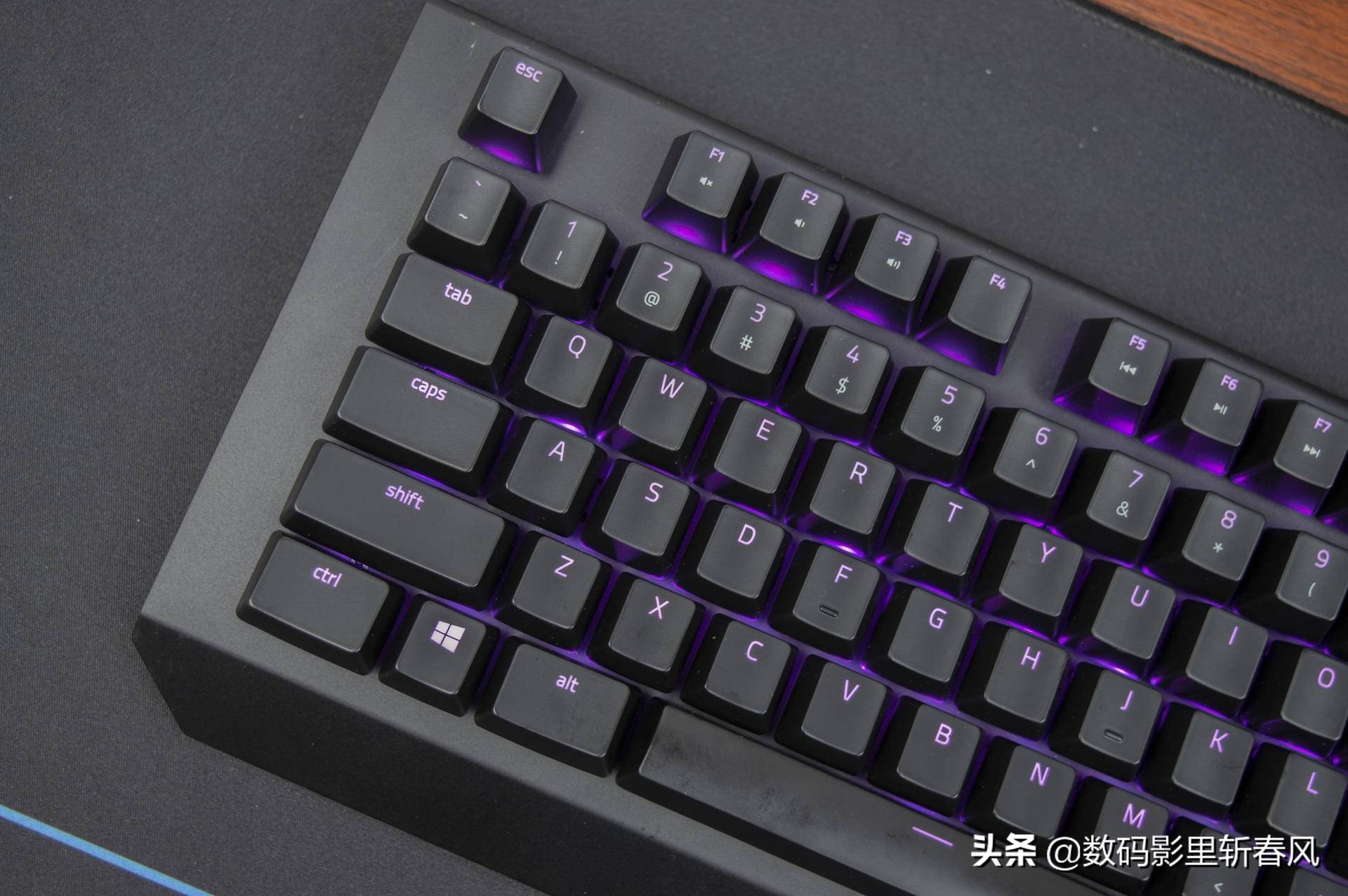 雷蛇黑寡妇蜘蛛幻彩版v2价格,雷蛇黑寡妇蜘蛛x幻彩版怎么清洗